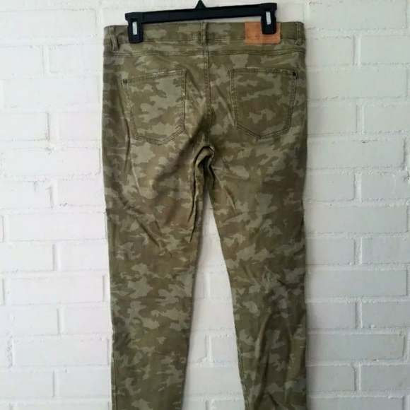 ZARA Green Camo Camouflage light Skinny Jean EUC 8 - Picture 3 of 6